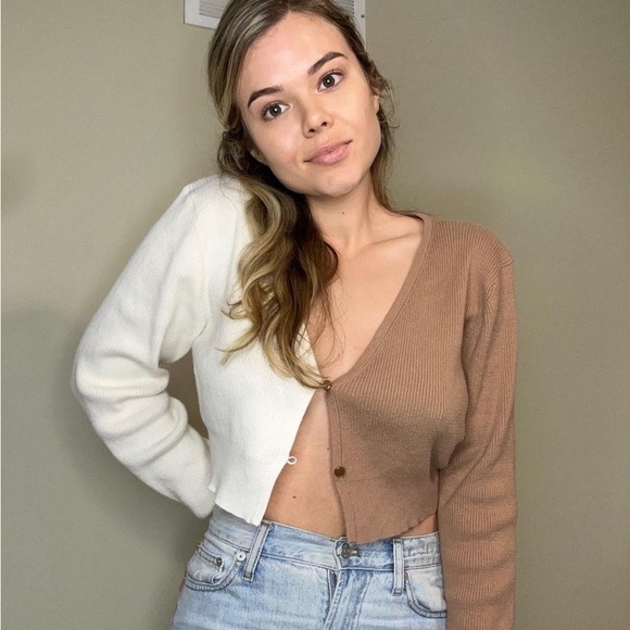 Color Block Cropped Cardigan - Picture 2 of 4